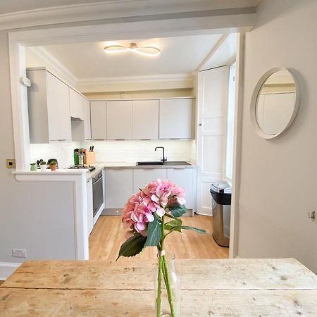 Rose Street'S Hidden Treasure- 2Bed Newly Refurbished Apt Edinburgh Dış mekan fotoğraf