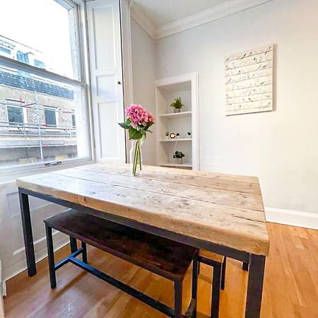 Rose Street'S Hidden Treasure- 2Bed Newly Refurbished Apt Edinburgh Dış mekan fotoğraf