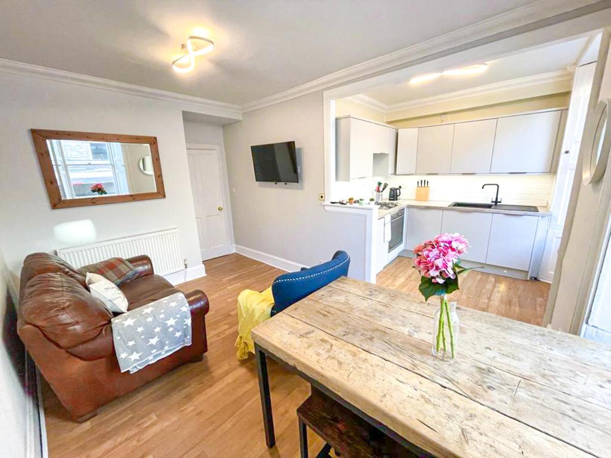 Rose Street'S Hidden Treasure- 2Bed Newly Refurbished Apt Edinburgh Dış mekan fotoğraf