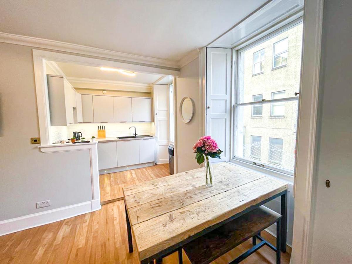 Rose Street'S Hidden Treasure- 2Bed Newly Refurbished Apt Edinburgh Dış mekan fotoğraf