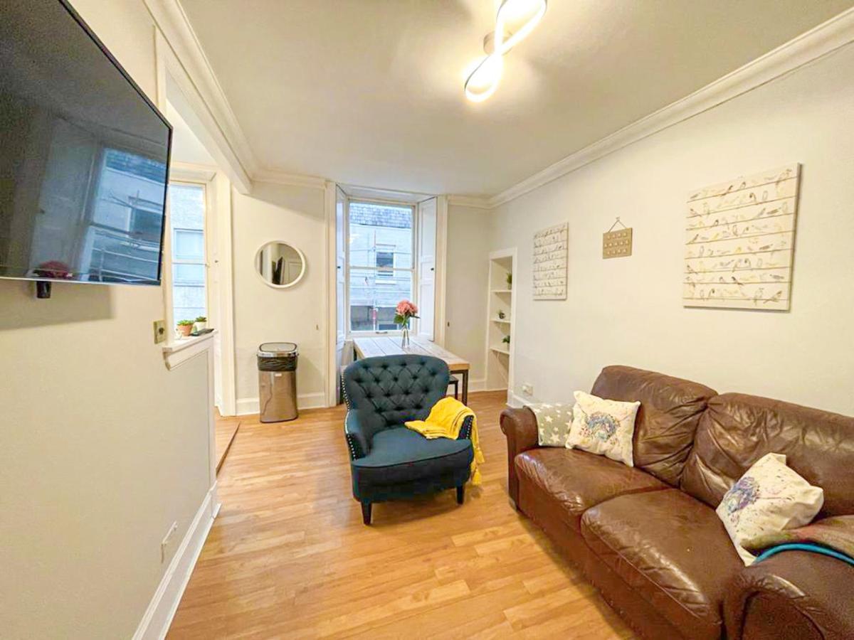 Rose Street'S Hidden Treasure- 2Bed Newly Refurbished Apt Edinburgh Dış mekan fotoğraf